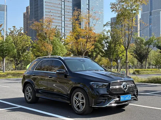 Mercedes-Benz GLE-Class — Фото автомобиля 3