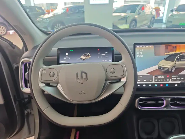 Leapmotor B10 — Фото автомобиля 5