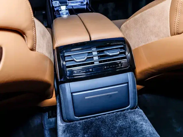 Audi A8 — Фото автомобиля 24