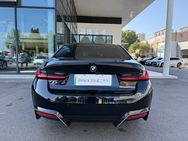BMW i3 — Фото автомобиля 16