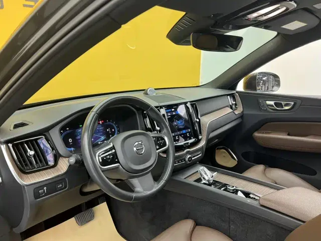 Volvo XC60 — Фото автомобиля 28