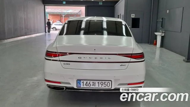 Genesis G90 Бензин 3.5 турбо AWD — Фото автомобиля 4