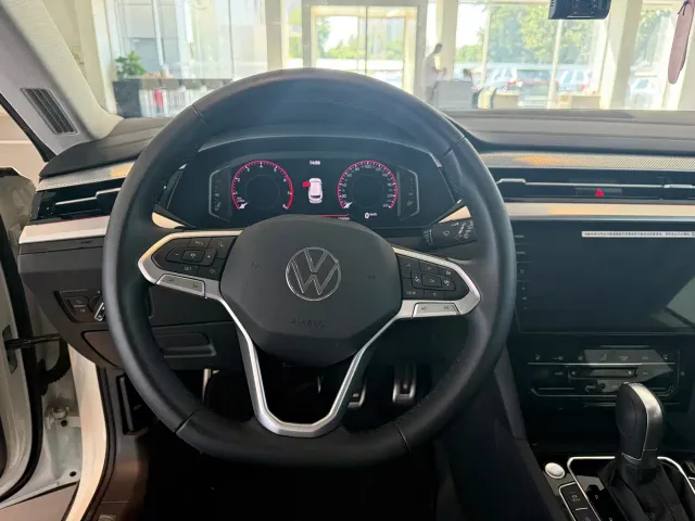 Volkswagen CC — Фото автомобиля 12