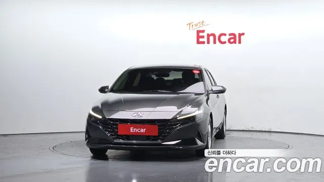 Hyundai AVANTE Avante (CN7) — Фото автомобиля 3