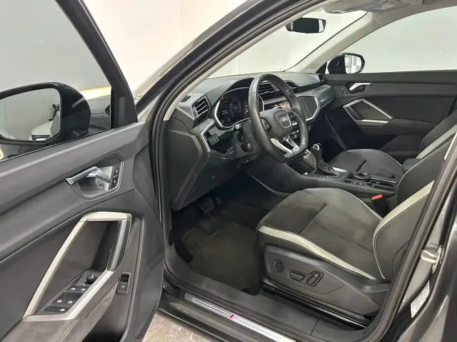 Audi Q3 — Фото автомобиля 10