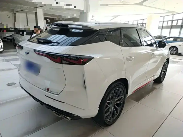 Changan Z6 — Фото автомобиля 6