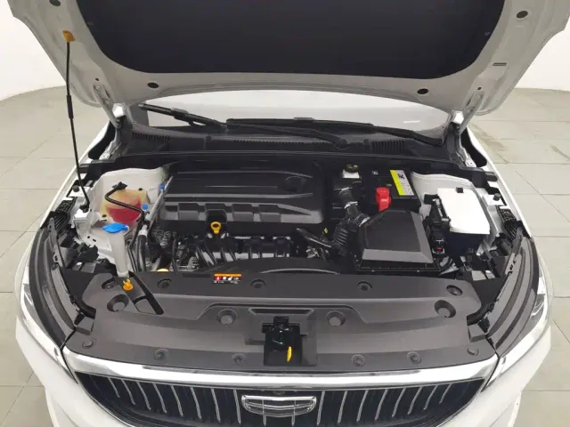 Geely Emgrand — Фото автомобиля 6