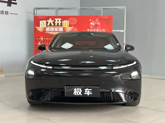 Xpeng P7 — Фото автомобиля 3