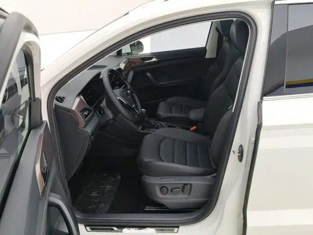 Volkswagen Tharu — Фото автомобиля 9