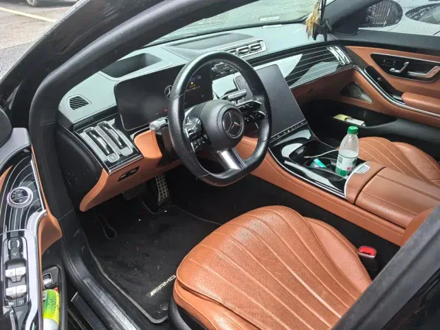 Mercedes-Benz S-Class — Фото автомобиля 4