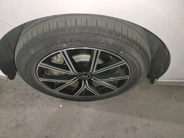 BYD Song MAX — Фото автомобиля 22