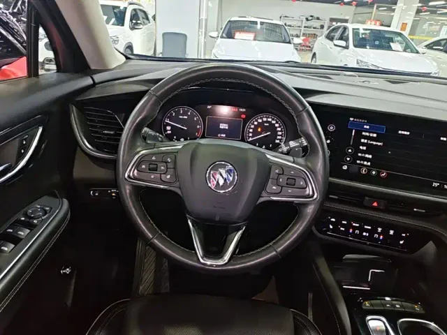 Buick Envision Plus — Фото автомобиля 10
