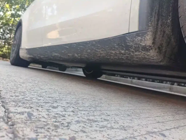 Tesla Model Y L — Фото автомобиля 20