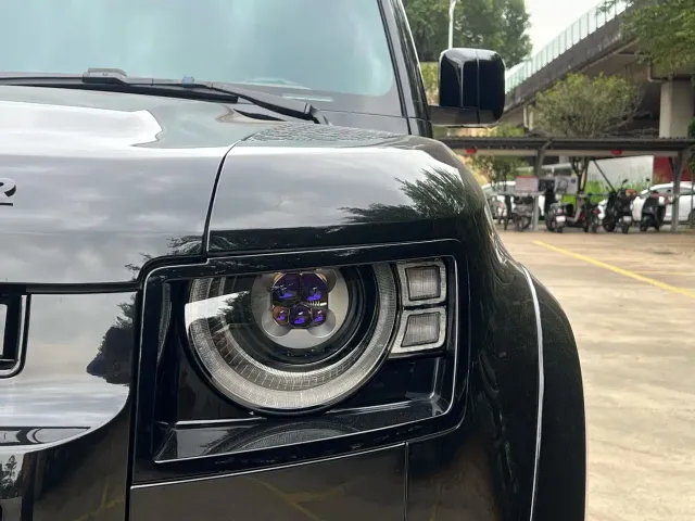 Land Rover Land Rover Defender 2021 110 P400 X-DYNAMIC HSE — Фото автомобиля 12