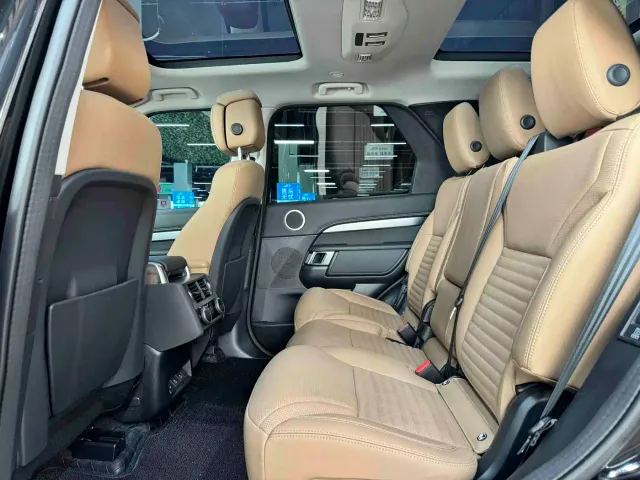 Land Rover Discovery — Фото автомобиля 11