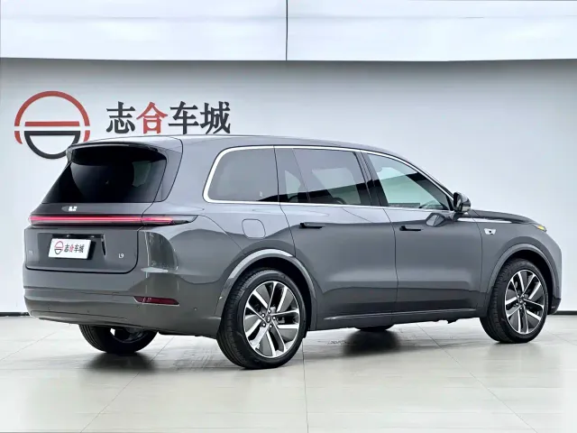 Li Auto L9 — Фото автомобиля 6