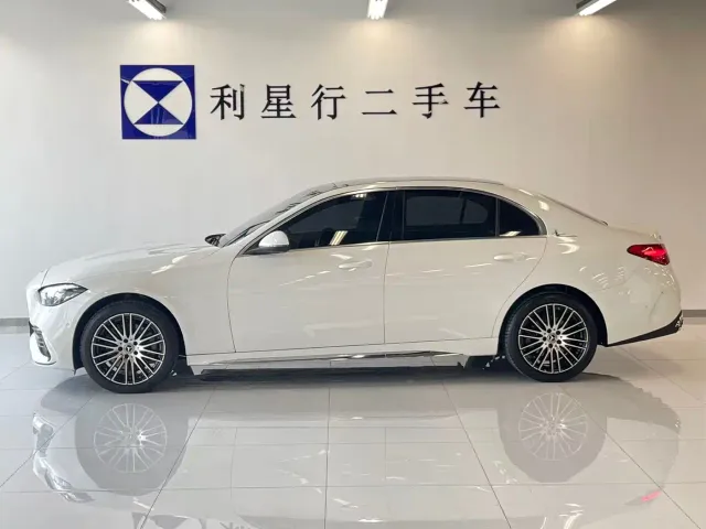 Mercedes-Benz C-Class — Фото автомобиля 3