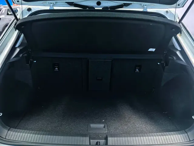 Volkswagen T-Roc — Фото автомобиля 20