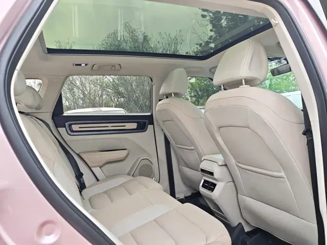 Geely ICON — Фото автомобиля 13