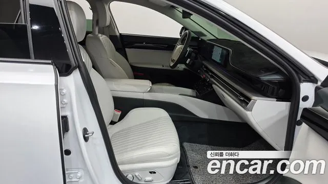 Hyundai Grandeur GN7 — Фото автомобиля 16