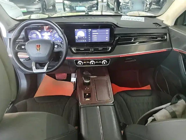 Hongqi HS5 — Фото автомобиля 9