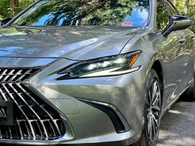 Lexus ES — Фото автомобиля 5