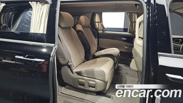 Kia Carnival 4th Gen — Фото автомобиля 16