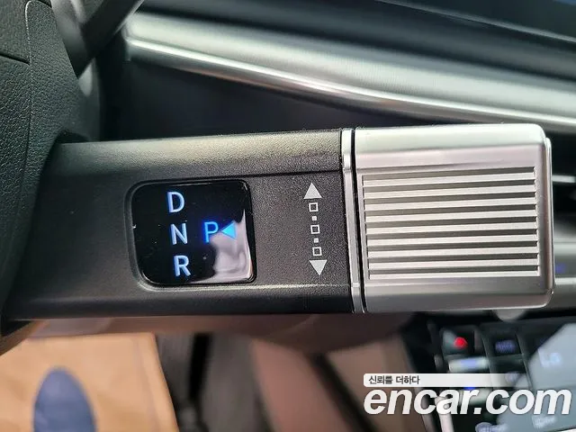 Hyundai Grandeur Grandeur (GN7) 2.5 Бензин 2WD — Фото автомобиля 11