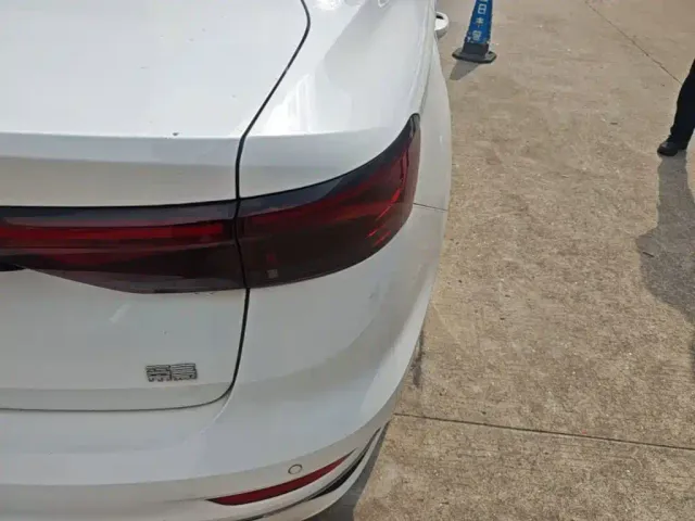 Geely Emgrand — Фото автомобиля 7