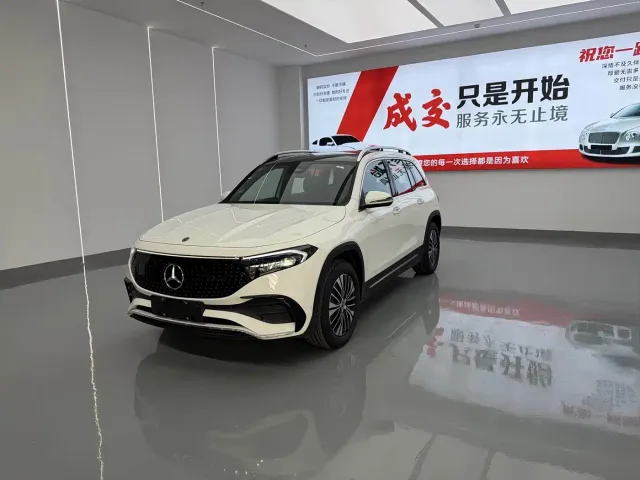 Фотография автомобиля — Mercedes-Benz EQB
