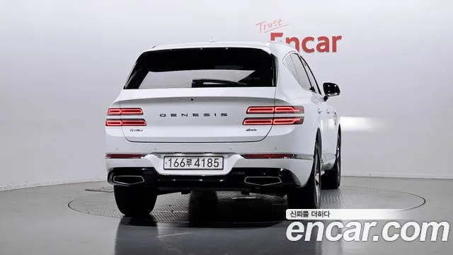 Genesis GV80 2.5T Бензин AWD — Фото автомобиля 4