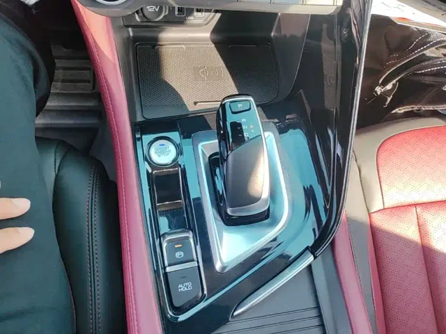 Dongfeng Fengshen AX7 — Фото автомобиля 13