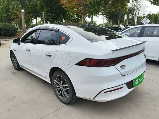 BYD Qin PLUS — Фото автомобиля 4
