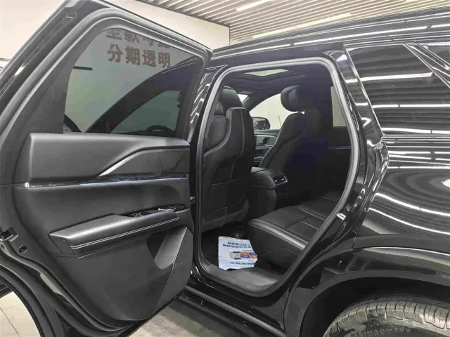 Cadillac XT5 — Фото автомобиля 11
