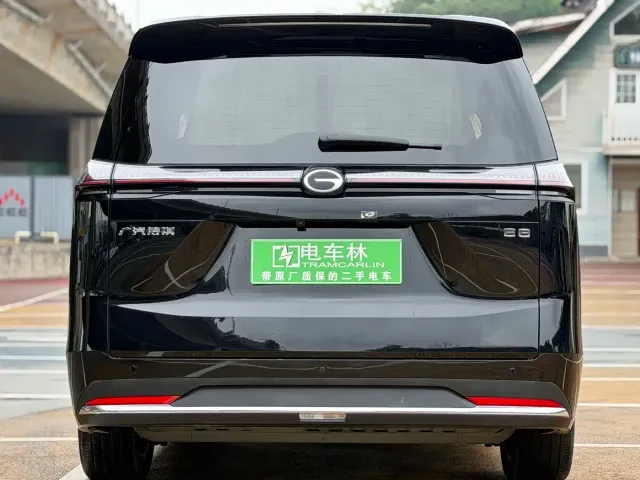 GAC Trumpchi E8 — Фото автомобиля 21