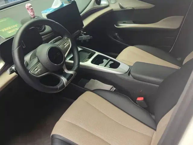 BYD Dolphin — Фото автомобиля 11