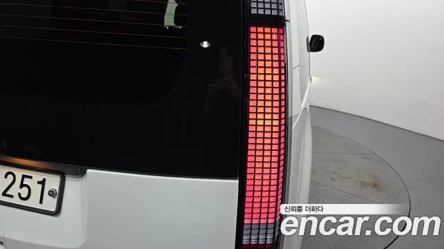 Hyundai Staria Staria L3.5 Lounge 9 мест — Фото автомобиля 20