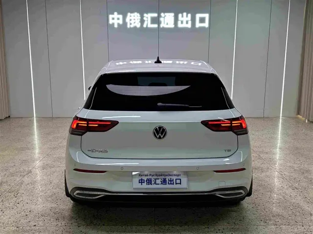 Volkswagen Golf — Фото автомобиля 6