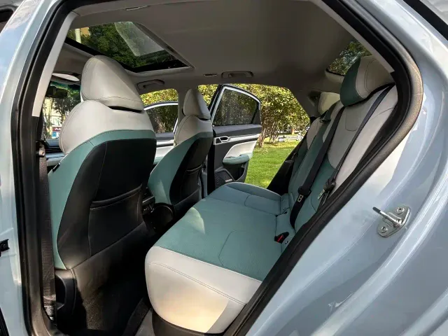 Geely Emgrand L — Фото автомобиля 11