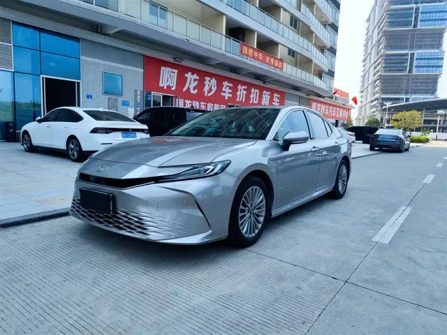 Фотография автомобиля — Toyota Camry