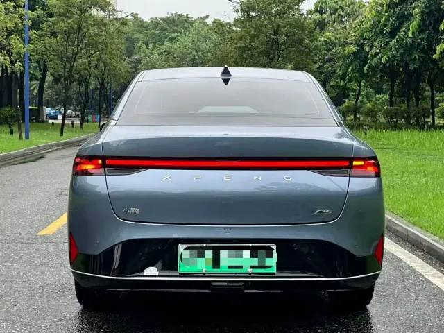 Xpeng P5 — Фото автомобиля 12