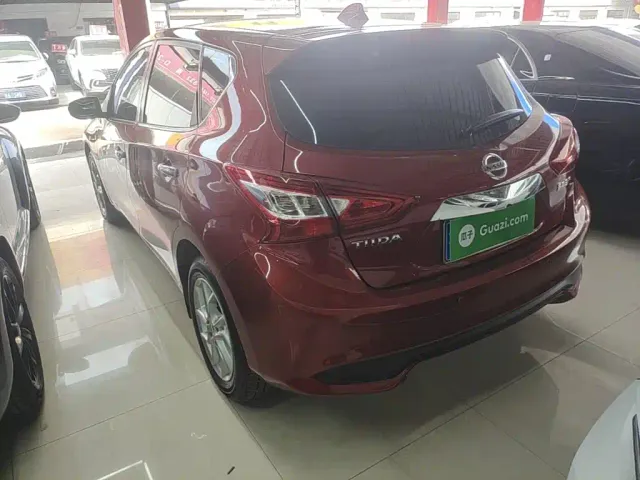 Nissan Tiida — Фото автомобиля 4