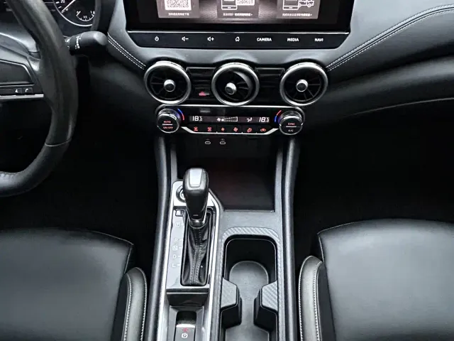 Nissan Sylphy — Фото автомобиля 17
