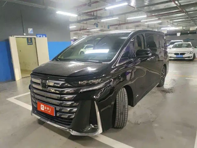 Фотография автомобиля — Toyota Vellfire