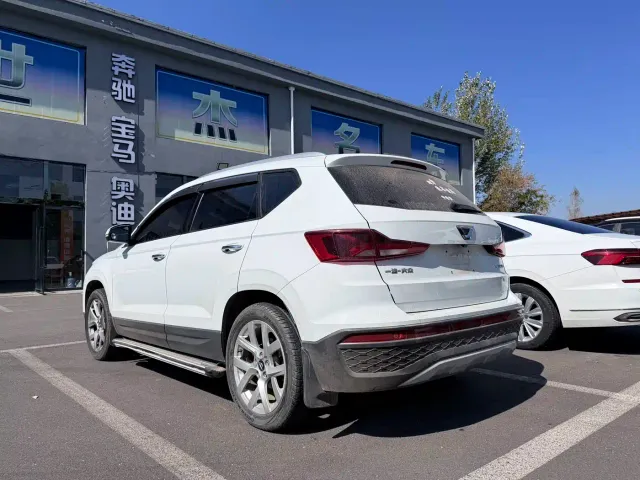 Jetta VS5 — Фото автомобиля 2