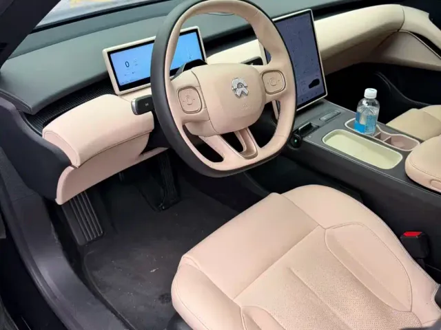 Nio ET5 Touring — Фото автомобиля 5