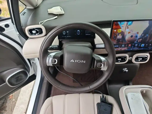 GAC Aion UT — Фото автомобиля 10