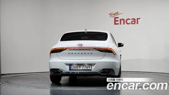 Hyundai Grandeur Новый Grandeur IG 3.0 LPi (Для проката) — Фото автомобиля 4