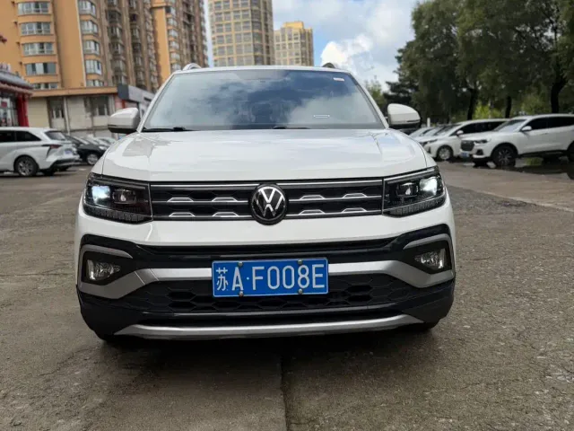 Volkswagen T-Cross — Фото автомобиля 2