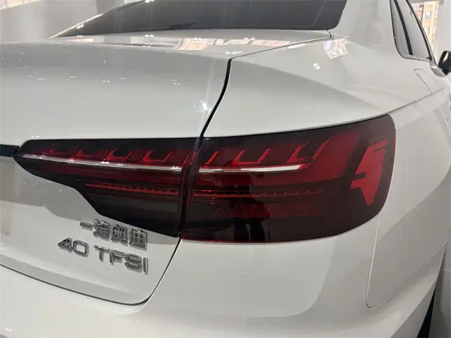 Audi A4L — Фото автомобиля 13